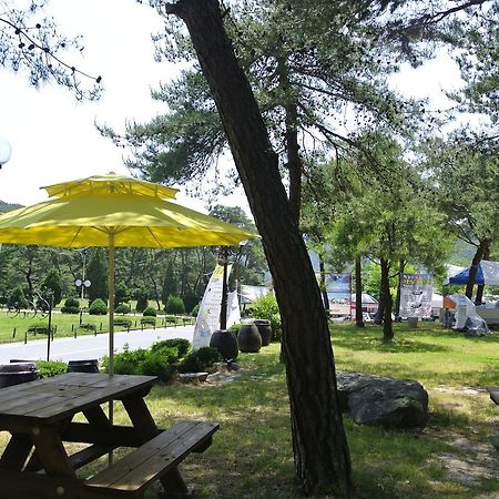 Lake Hills Hotel Songnisan Boeun Eksteriør billede